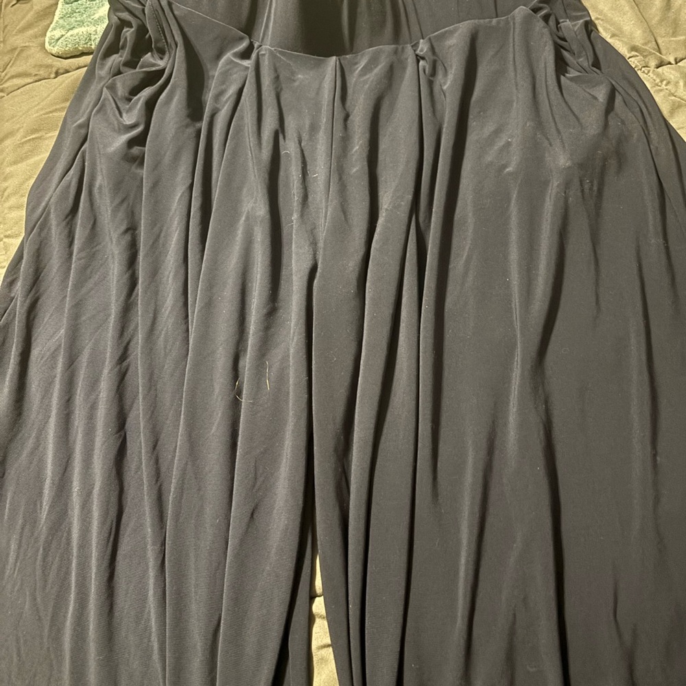 Elegant navy wide legged pants